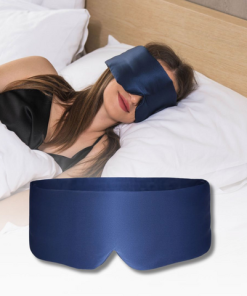 Kvinna med Deep Sleep Mask och Exponerad sovmask